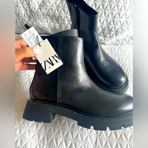 Women Zara boots